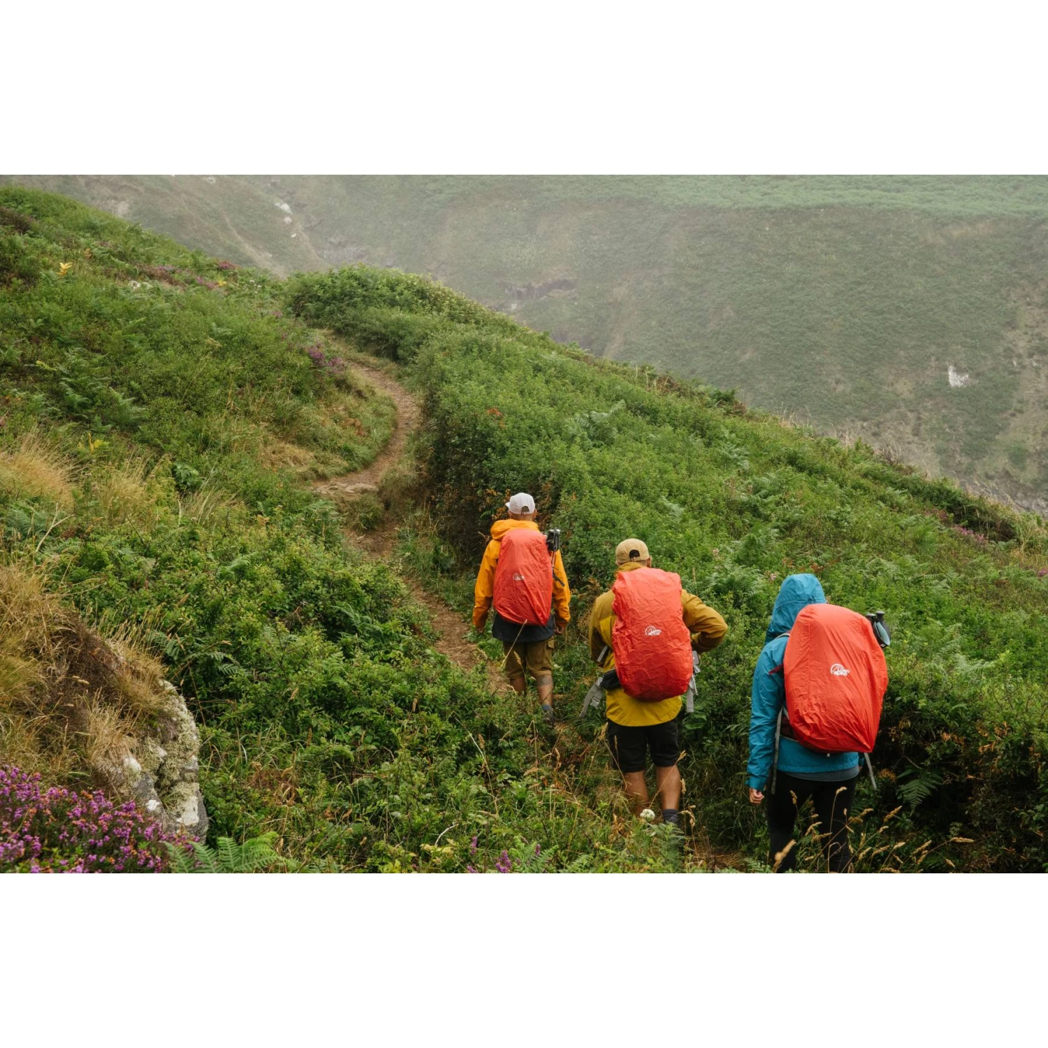 Lowe Alpine AirZone Trail Duo 32L Backpack - L - Black/Anthracite 20 Lowe Alpine AirZone Trail Duo 32L Backpack - L - Black/Anthracite - Image 18