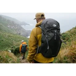 Lowe Alpine AirZone Trail 35L Backpack - L - Black/Anthracite 31 Lowe Alpine AirZone Trail 35L Backpack - L - Black/Anthracite -Lowe Alpine lowe alpine airzone trail35 3 1496472